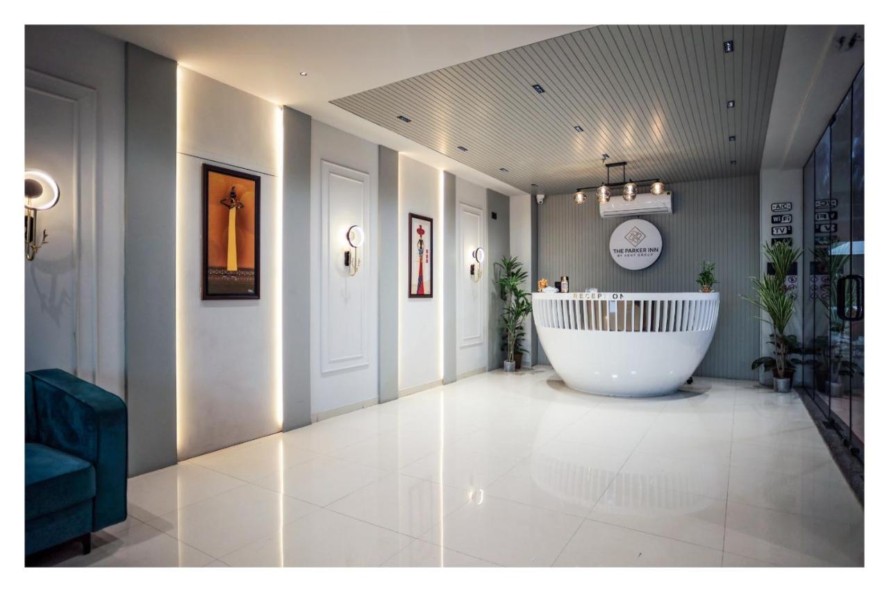 Hotel The Parker Inn By Kbnt Group Сурат Екстериор снимка