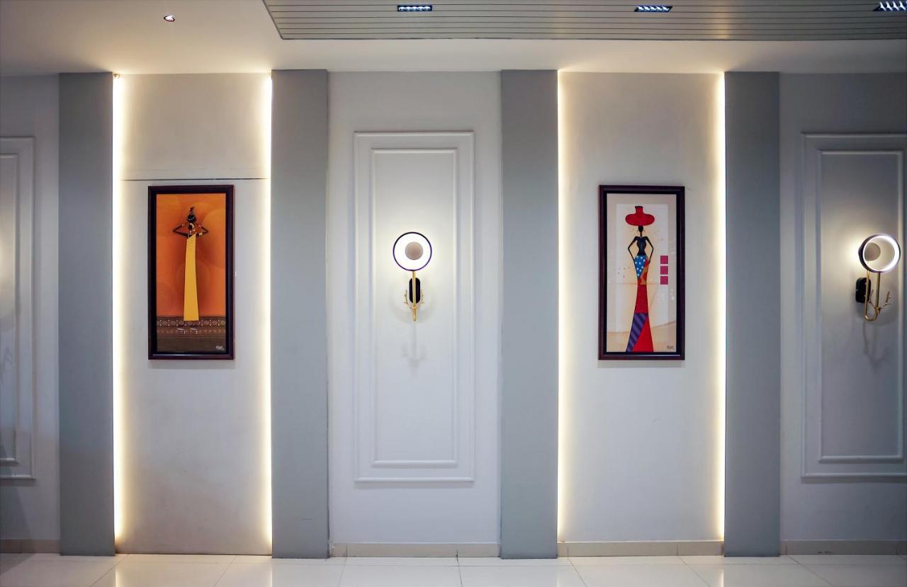 Hotel The Parker Inn By Kbnt Group Сурат Екстериор снимка