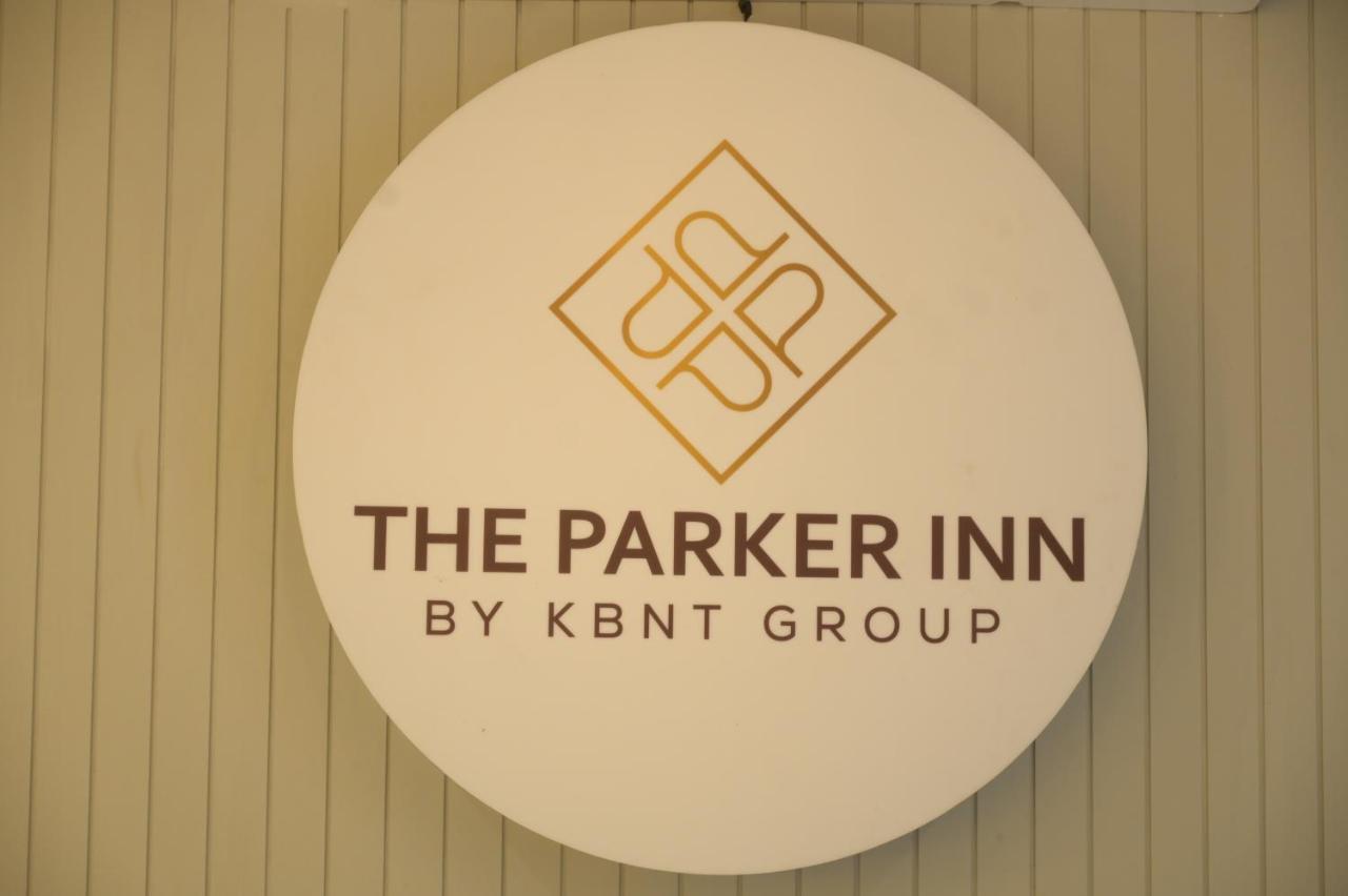 Hotel The Parker Inn By Kbnt Group Сурат Екстериор снимка